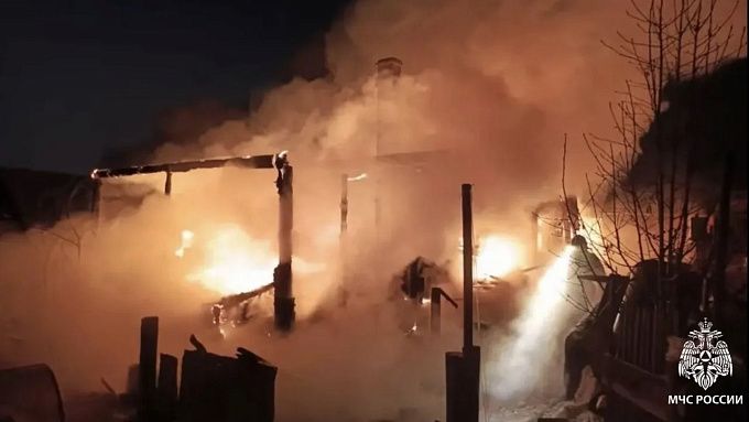 Пожар унес жизни двух человек в Иркутской области