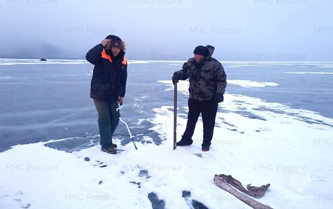 На Байкале спасли троих пропавших туристов