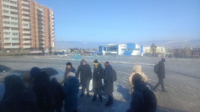 В Улан-Удэ эвакуировали школу