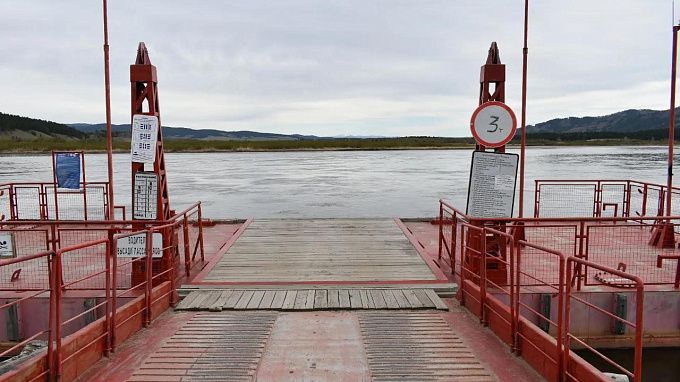 Паромную переправу на сутки перекроют в районе Бурятии