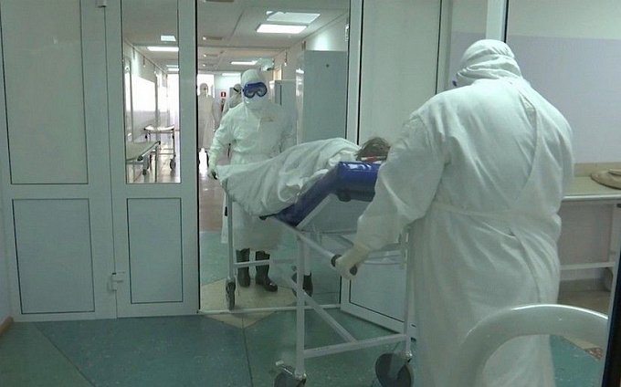 В Бурятии второй день подряд умирают десять пациентов с коронавирусом