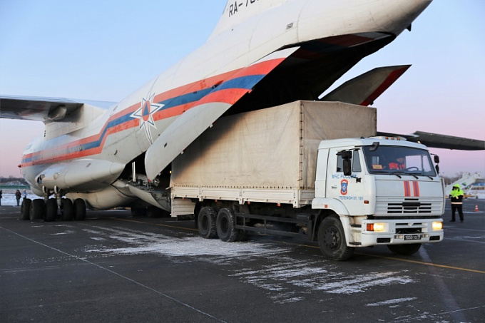 Россия отправила Китаю гуманитарную помощь