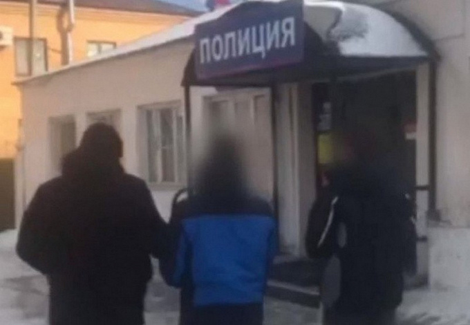 В Бурятии устроившим вооруженное ограбление АЗС парням вынесли приговор