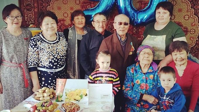 В Бурятии ветеран труда отмечает 95-летний юбилей