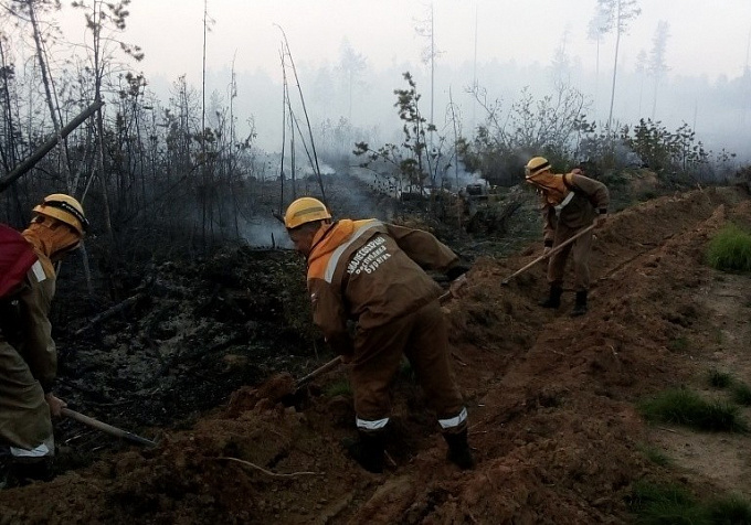 В Бурятии ликвидировали сложный лесной пожар