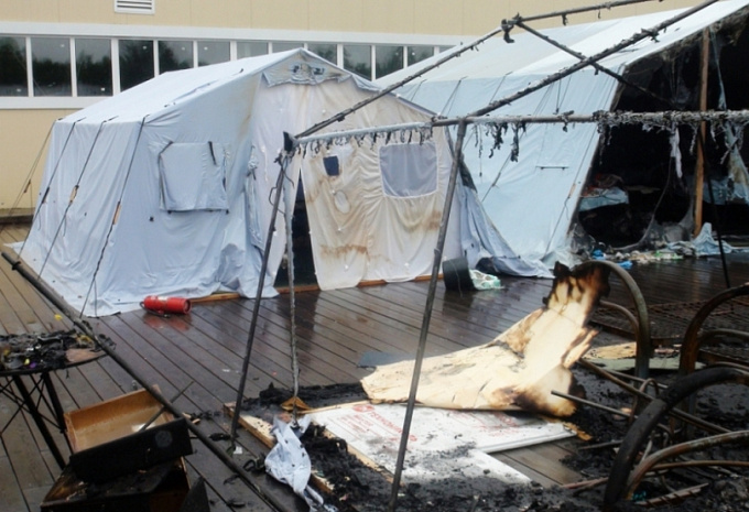 Число жертв пожара в палаточном лагере в Хабаровском крае увеличилось до трех
