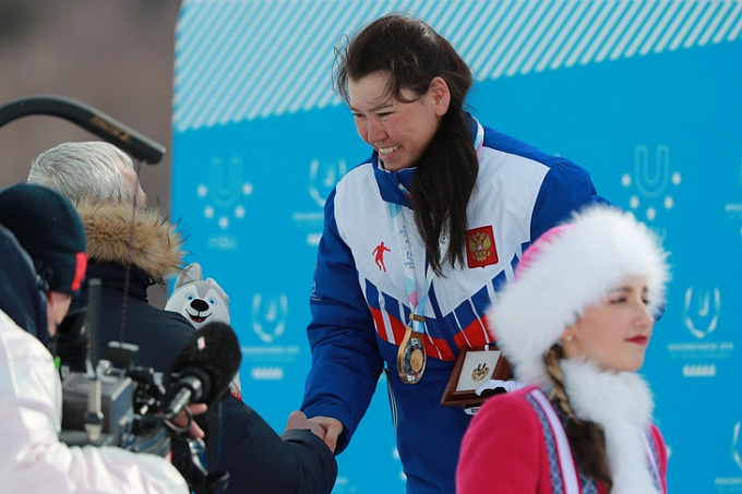 Алису Жамбалову наградили за достижения на Всемирной зимней универсиаде