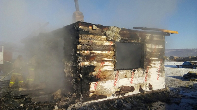 В Бурятии на пепелище сгоревшего дома нашли труп