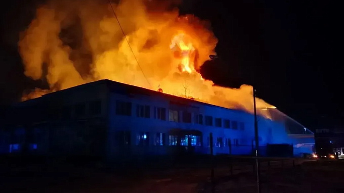 Стало известно, почему вспыхнул торговый центр на севере Бурятии