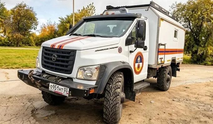 Спасателей Бурятии снабдили новым снаряжением и автомобилем
