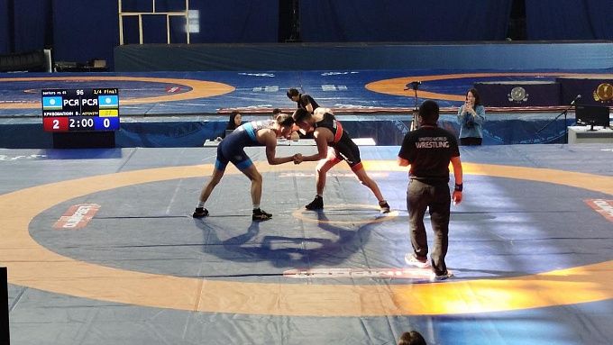 Борцы из Бурятии выиграли 11 медалей на чемпионате ДФО