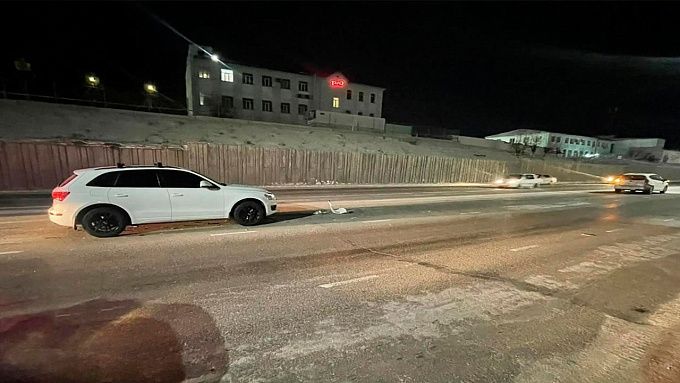 Водитель «Ауди» без прав устроил аварию в Улан-Удэ