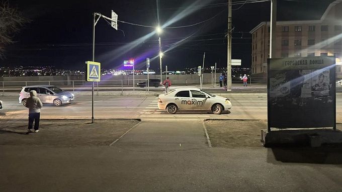 Женщина попала под колеса авто в Улан-Удэ