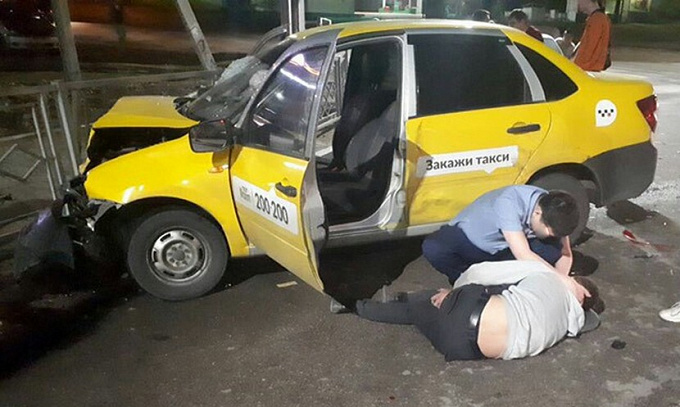 В Улан-Удэ такси с пассажирами попало в ДТП (ФОТО)