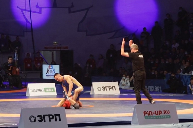 Евгений Жербаев завоевал путевку на чемпионат мира