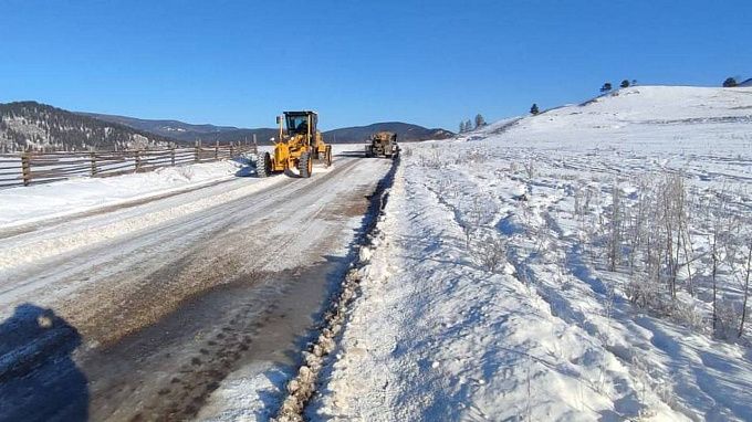 В Бурятии региональную дорогу подтопило в трех местах