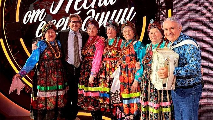 Ансамбль «Журавушка» из Бурятии покорил зрителей на шоу Малахова