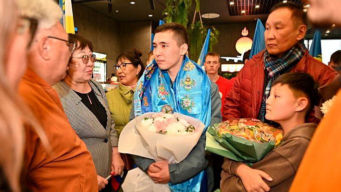 Героя России встретили в Бурятии