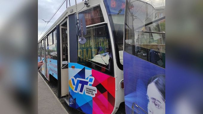 Пять человек пострадали в столкновении трамваев в Улан-Удэ
