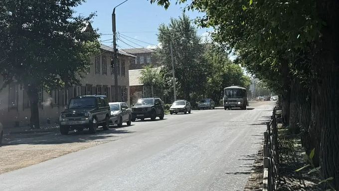 В центре Улан-Удэ завершают укладку асфальта