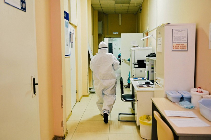 В Бурятии за сутки 231 человек заразился коронавирусом