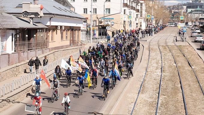 В Улан-Удэ более тысячи велосипедистов присоединились к акции «Звезда Победы»