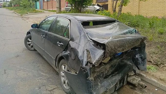 Пьяный водитель врезался в забор жилого дома в Улан-Удэ 