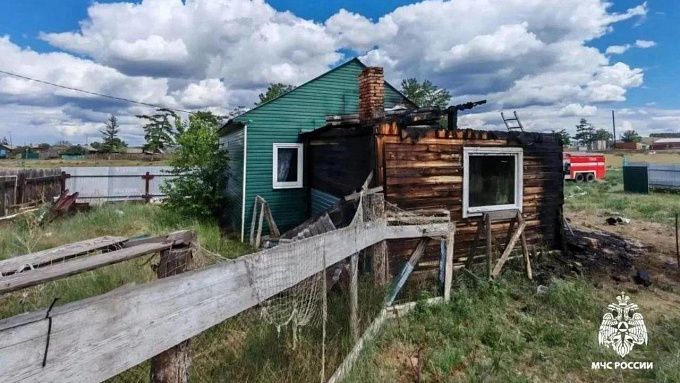 Семь пожаров потушили за сутки в Бурятии