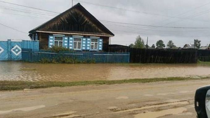 В селе Бурятии устраняют последствия сильных дождей