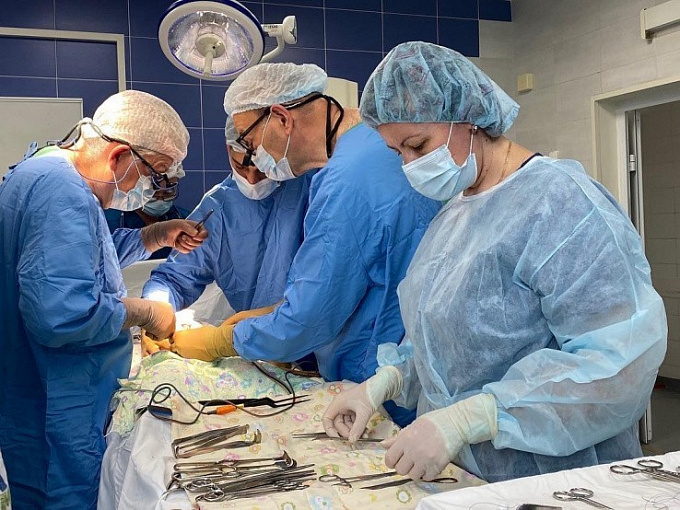 Хирург с мировым именем спас грудного ребенка из Бурятии