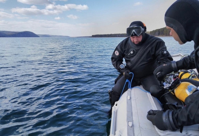Двое рыбаков утонули на Иркутском водохранилище