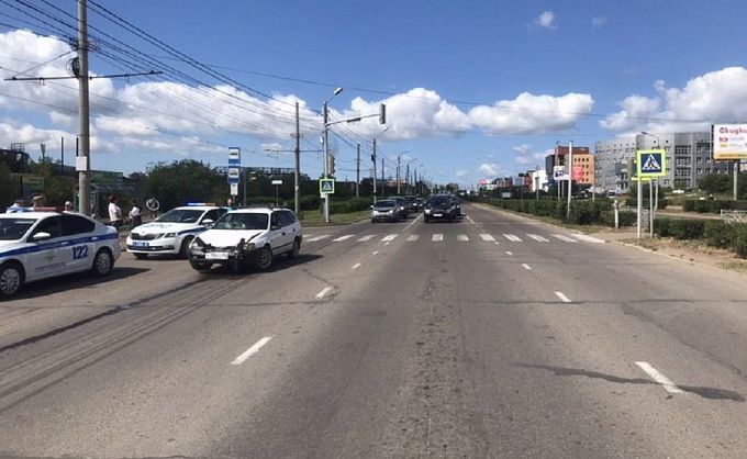 В Улан-Удэ пешеход угодил под колеса авто