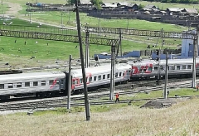 В Забайкалье с рельсов сошли четыре вагона пассажирского поезда