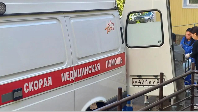 Врачи борются за жизнь мужчины, пострадавшего от медведя в Бурятии 