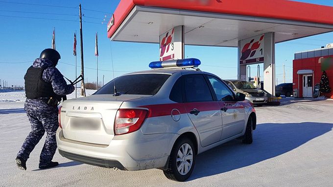 Улан-удэнец подрался с охранником заправки за возможность покурить