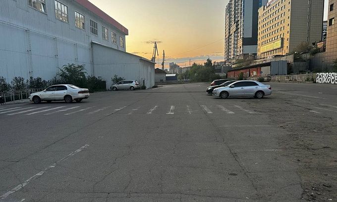В Улан-Удэ подросток упал с электросамоката и получил травмы