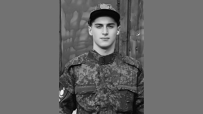 В Бурятии простятся с 18-летним бойцом