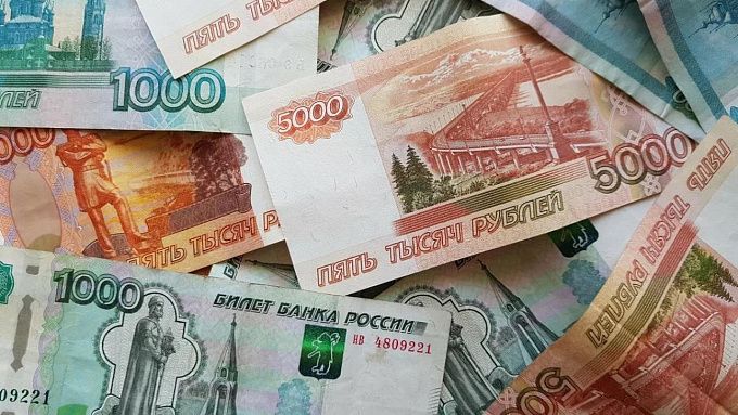 Лжепедагог и псевдоподруга выманили 65 тысяч у двух жительниц Бурятии
