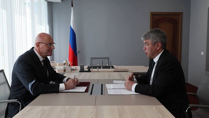Глава Бурятии провел рабочую встречу с заместителем председателя правительства России