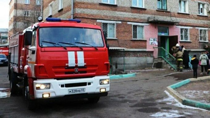 Восемь пожаров потушили за сутки в Бурятии