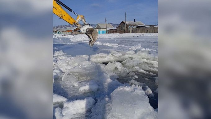 Наледные воды угрожают населенным пунктам Бурятии
