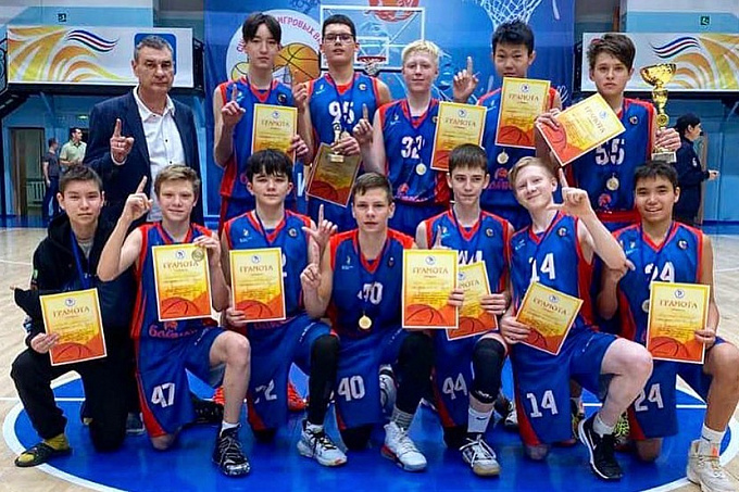 Баскетболисты из Бурятии победили на межрегиональных соревнованиях