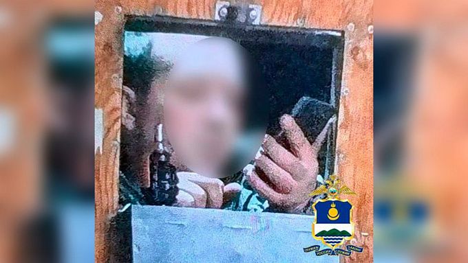 В Бурятии мужчина с гранатой пытался ограбить магазин