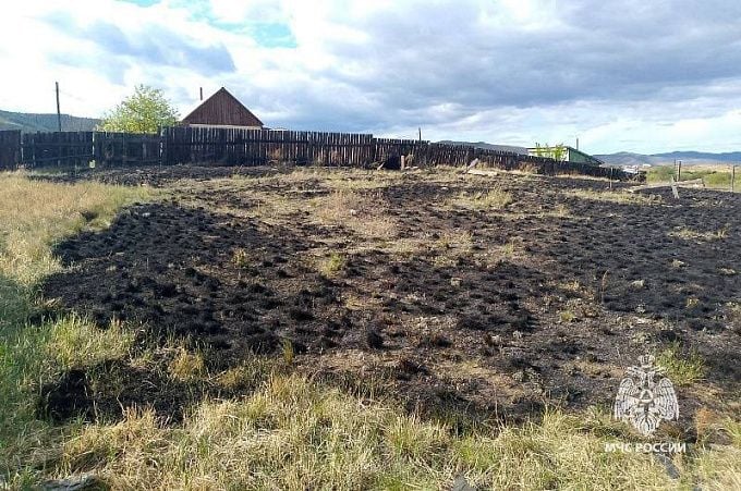 В Бурятии дачника оштрафовали за пожар из-за сухой травы