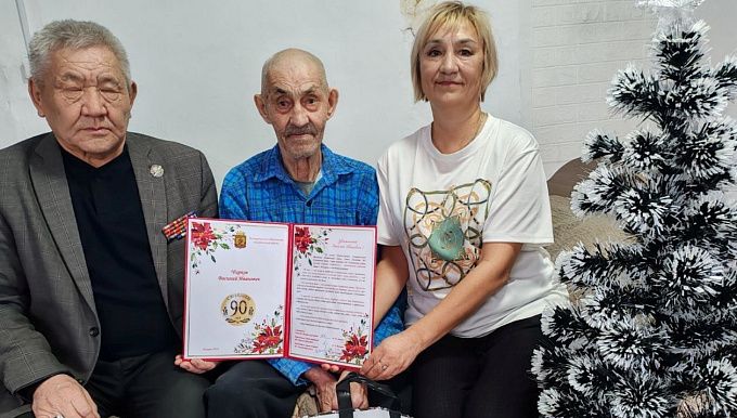 В 90 лет житель Бурятии считает в уме быстрее калькулятора