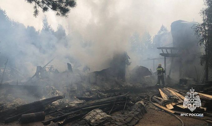 Придорожное кафе полностью сгорело в пригороде Улан-Удэ