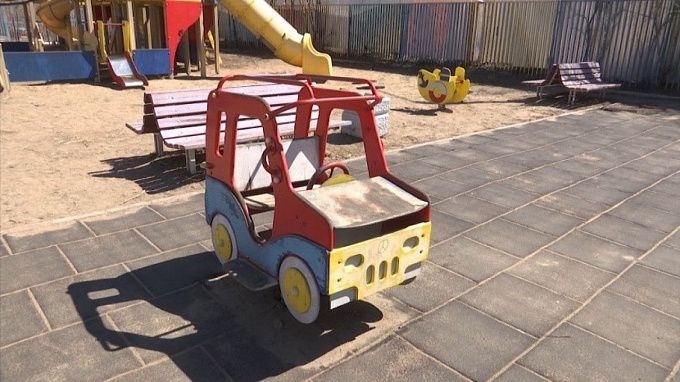 В Улан-Удэ началась реконструкция детской площадки Натальи Водяновой