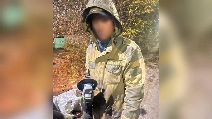 В Улан-Удэ «на горячем» поймали взломщика гаражей