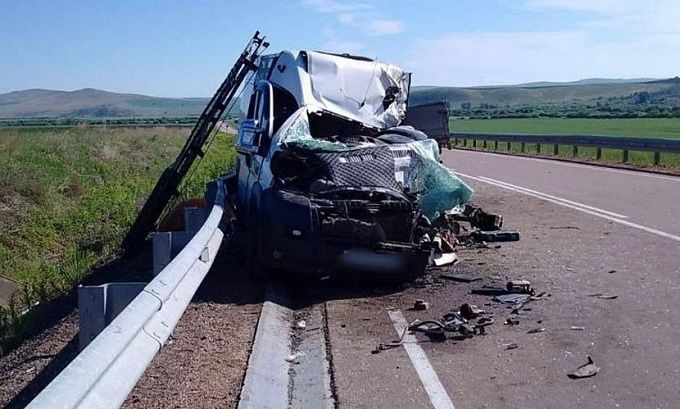 Страшная авария в Бурятии: Водитель грузовика мог уснуть за рулем