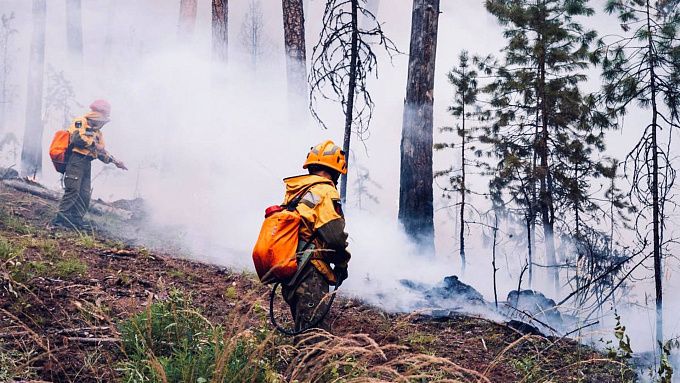 В Бурятии борются с 18 лесными пожарами